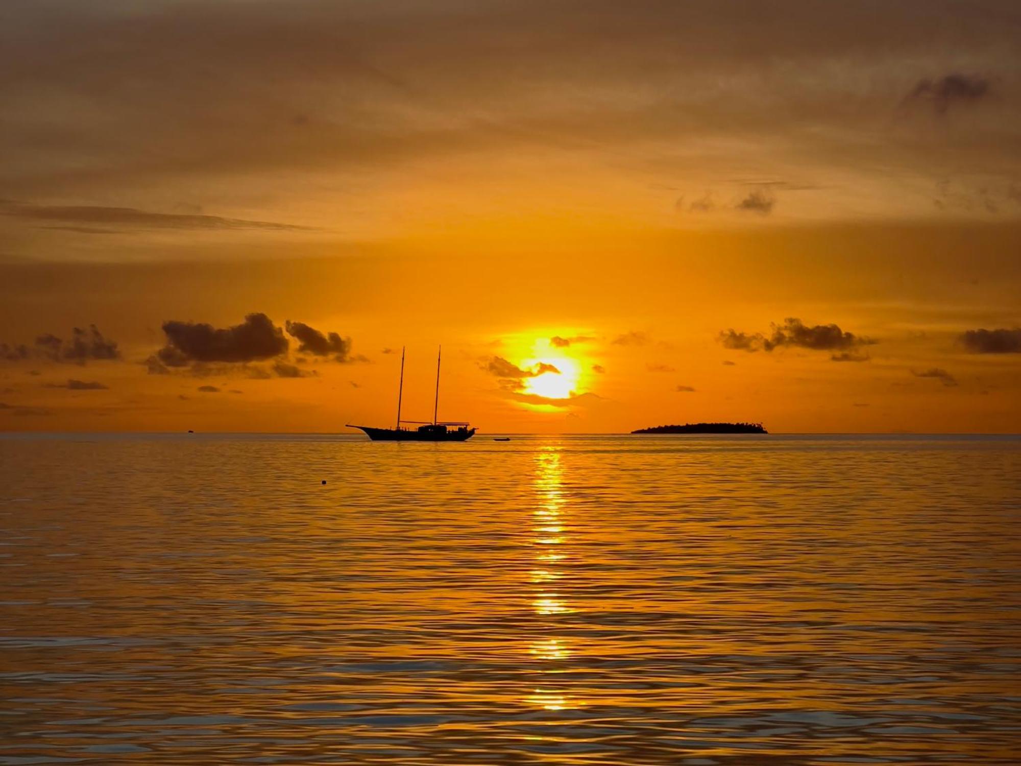 Heron Beach Hotel - The Best Maldivian Getaway In Dhiffushi,Maldives Eksteriør bilde