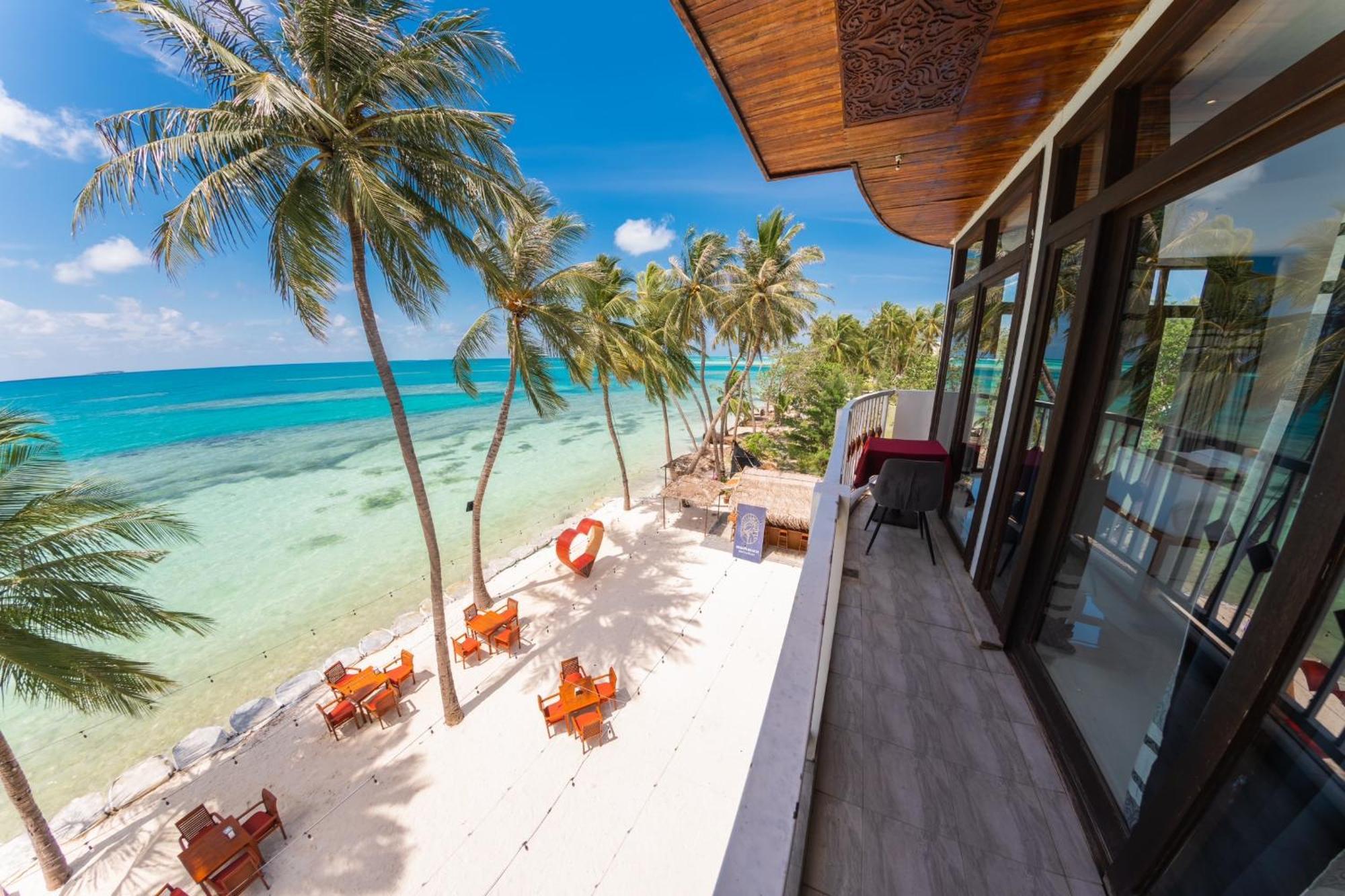 Heron Beach Hotel - The Best Maldivian Getaway In Dhiffushi,Maldives Eksteriør bilde